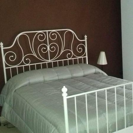 Casa Family & Friends Bed and Breakfast Salerno Exteriör bild