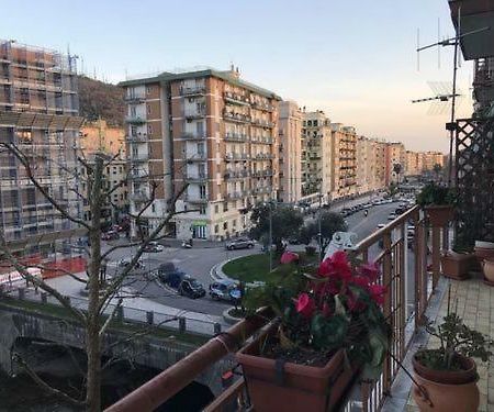 Casa Family & Friends Bed and Breakfast Salerno Exteriör bild