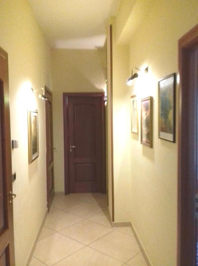 Casa Family & Friends Bed and Breakfast Salerno Exteriör bild