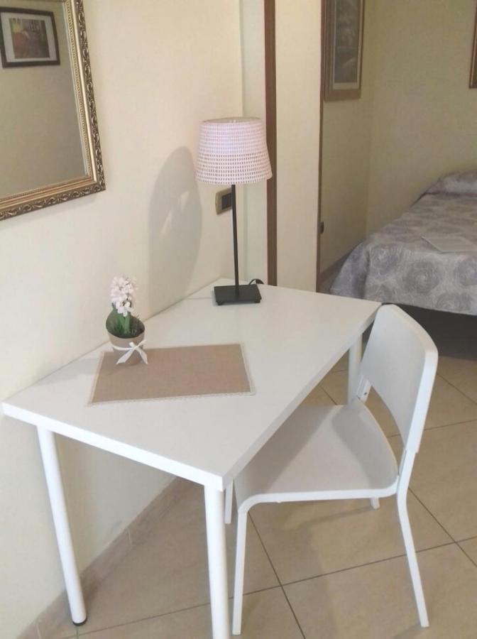 Casa Family & Friends Bed and Breakfast Salerno Exteriör bild