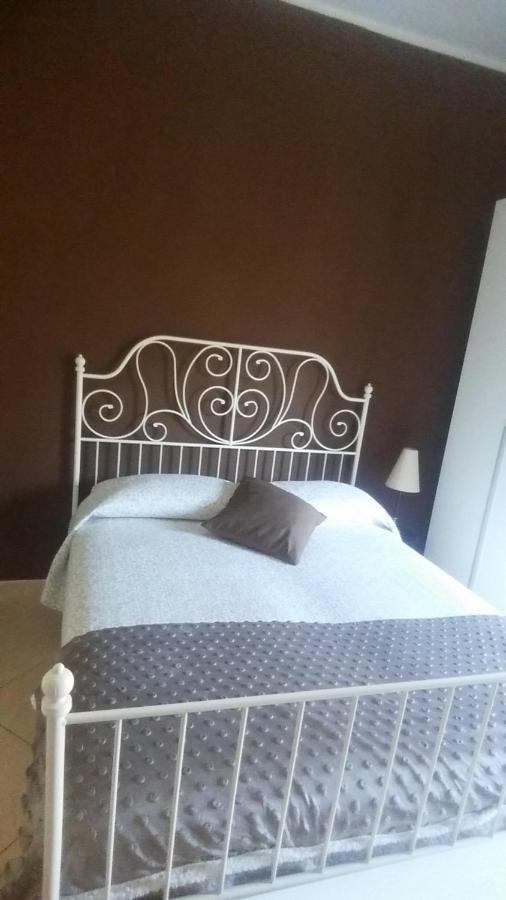Casa Family & Friends Bed and Breakfast Salerno Exteriör bild